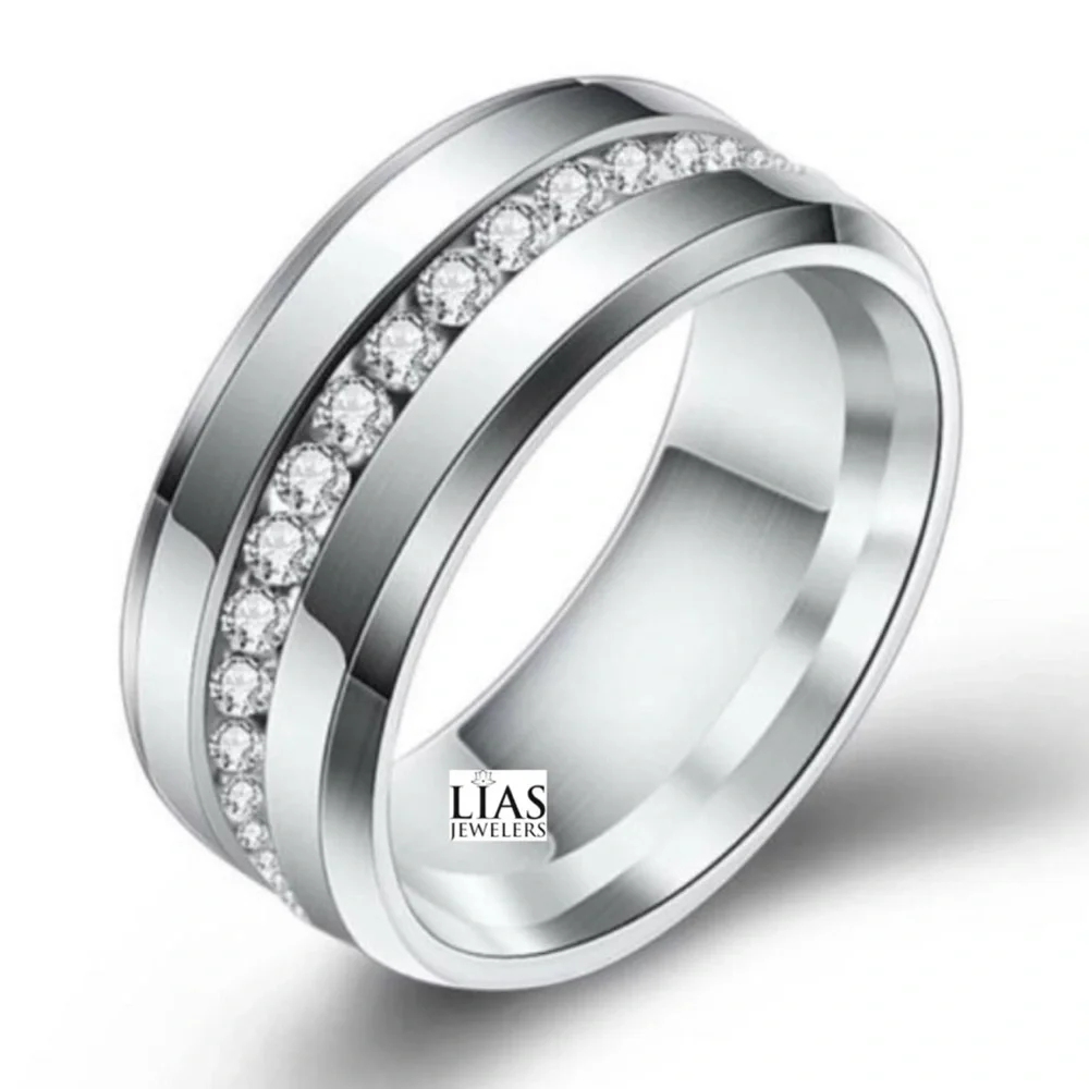 New 18k white gold men wedding band